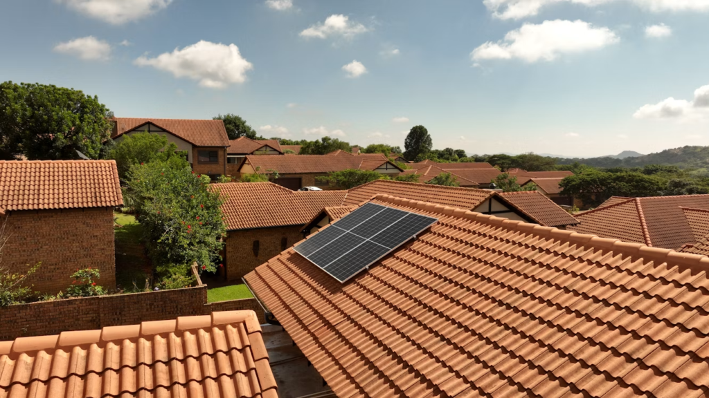 Panneau solaire prix pour maison : combien ça coûte au Canada en 2026 ?