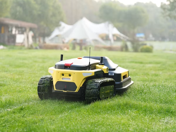 Meilleure tondeuse robot au Canada en 2026