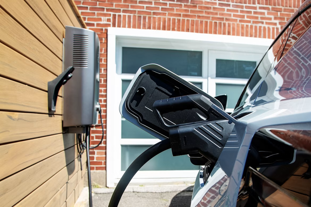 Chargeur DC-DC / chargeur d'alternateur pour VR et fourgon