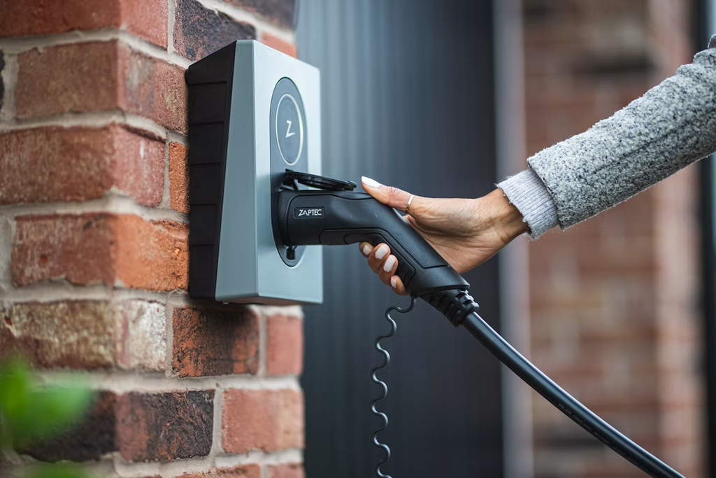 Chargeur DC-DC / chargeur d'alternateur pour VR et fourgon 