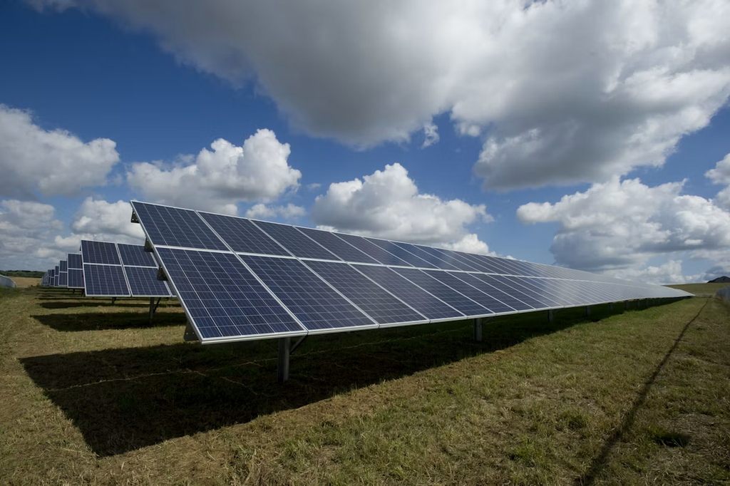 Panneau solaire pour VR et roulotte
